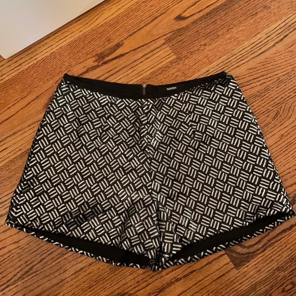 Black and silver sequins high waisted shorts